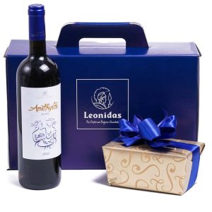 Χάρτινο κουτί Leonidas με  κρασί AMETHYSTOS “ΛΑΖΑΡΙΔΗ” και 500γρ σοκολατάκια Leonidas