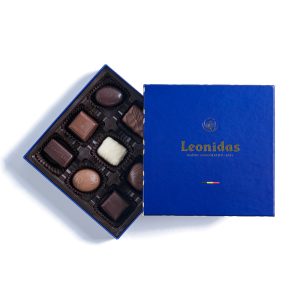 Χάρτινο κουτί τετράγωνο μπλέ “Heritage S” με 170γρ σοκολατάκια Leonidas